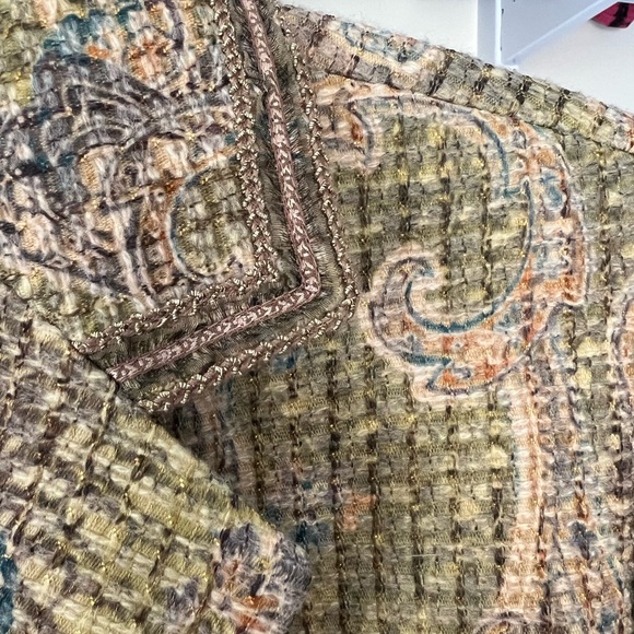 T Tahari Woven Trinmed Blazer UNIQUE STYLE size 8 - Picture 4 of 8